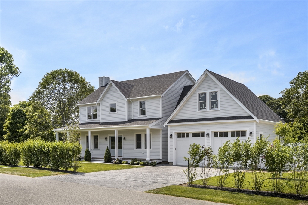 30 Franklin Ave, Oak Bluffs, Massachusetts, 2 Bedrooms Bedrooms, 6 Rooms Rooms,2.5 BathroomsBathrooms,Residential,For Sale,Franklin Ave,73260532