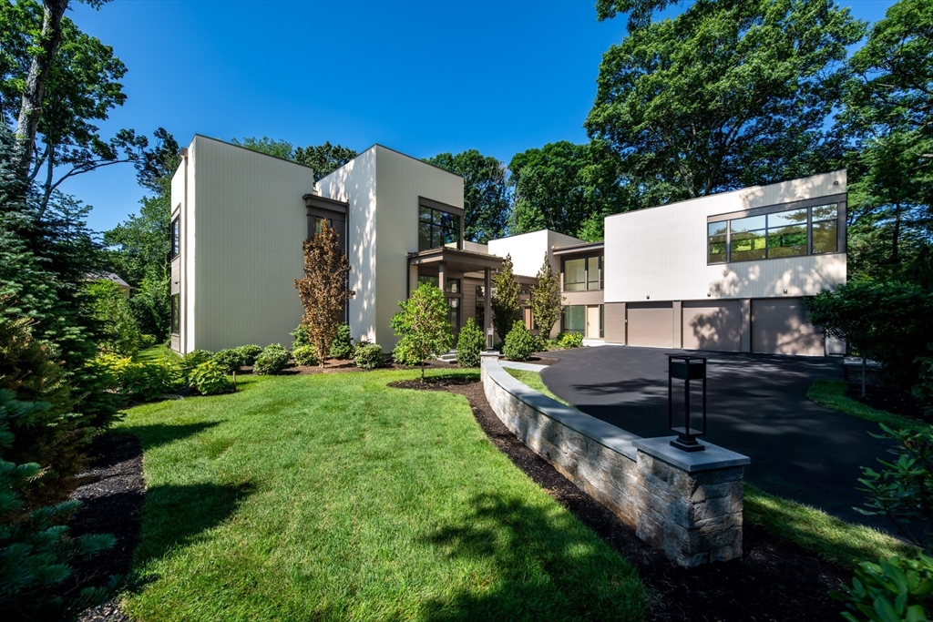 23 Thoreau, Lexington, Massachusetts, 6 Bedrooms Bedrooms, 16 Rooms Rooms,9 BathroomsBathrooms,Residential Lease,For Rent,Thoreau,73378858