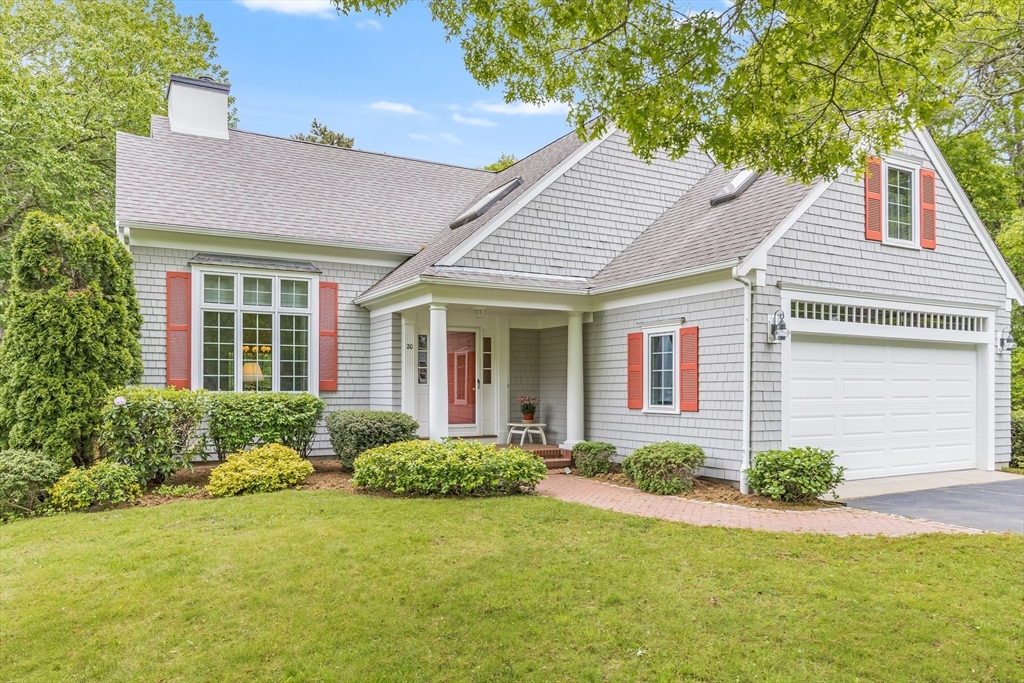 20 Crestview Circle, Barnstable, Massachusetts, 3 Bedrooms Bedrooms, 6 Rooms Rooms,2.5 BathroomsBathrooms,Residential,For Sale,Crestview Circle,73378844