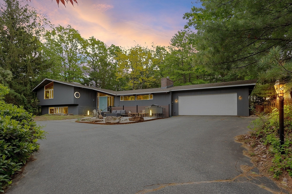 88 Sycamore Drive, Holden, Massachusetts, 4 Bedrooms Bedrooms, 9 Rooms Rooms,2.5 BathroomsBathrooms,Residential,For Sale,Sycamore Drive,73378855