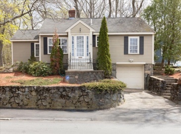 151 Walker Rd, Swampscott, Massachusetts, 3 Bedrooms Bedrooms, 5 Rooms Rooms,2 BathroomsBathrooms,Residential,For Sale,Walker Rd,73100894