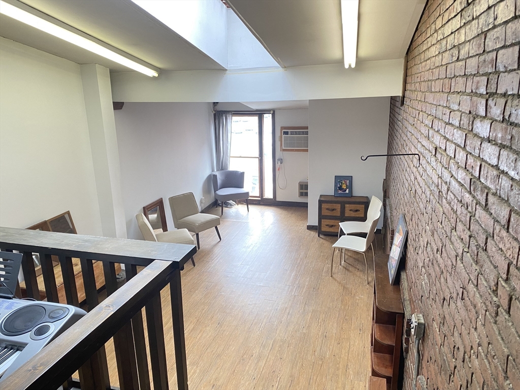 44 Main St, Northampton, Massachusetts, ,Commercial Lease,For Rent,Main St,73355215