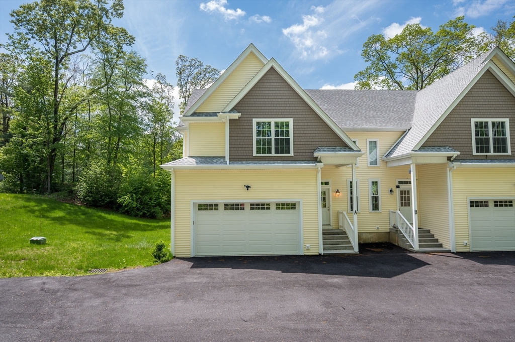 233A Green St, Boylston, Massachusetts, 3 Bedrooms Bedrooms, 6 Rooms Rooms,2.5 BathroomsBathrooms,Residential,For Sale,Green St,73378898