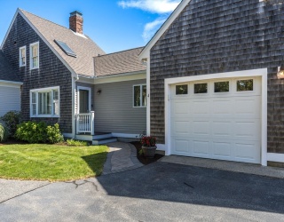 8 Beach Rd, Orleans, Massachusetts, 2 Bedrooms Bedrooms, 5 Rooms Rooms,2 BathroomsBathrooms,Residential,For Sale,Beach Rd,73378900