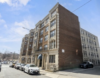 2 Sutherland, Boston, Massachusetts, 3 Bedrooms Bedrooms, 4 Rooms Rooms,1 BathroomBathrooms,Residential Lease,For Rent,Sutherland,73378974