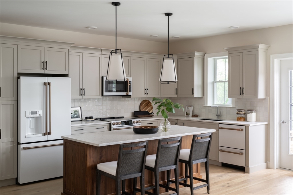 0 Oxbow Road, Raynham, Massachusetts, 2 Bedrooms Bedrooms, 6 Rooms Rooms,2.5 BathroomsBathrooms,Residential,For Sale,Oxbow Road,73378989