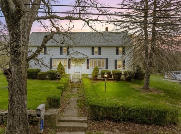 163 Baker Rd W, Taunton, Massachusetts, 6 Bedrooms Bedrooms, 17 Rooms Rooms,2.5 BathroomsBathrooms,Residential Income,For Sale,Baker Rd W,73227226