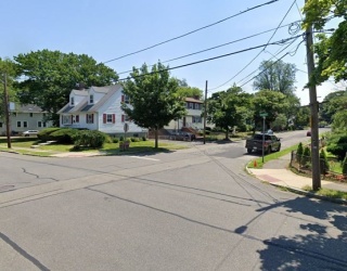 158 N Central Ave., Quincy, Massachusetts, 4 Bedrooms Bedrooms, 7 Rooms Rooms,1.5 BathroomsBathrooms,Residential Lease,For Rent,N Central Ave.,73379279