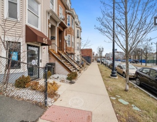 55 Broadway, Somerville, Massachusetts, 2 Bedrooms Bedrooms, 5 Rooms Rooms,1 BathroomBathrooms,Residential Lease,For Rent,Broadway,73379308