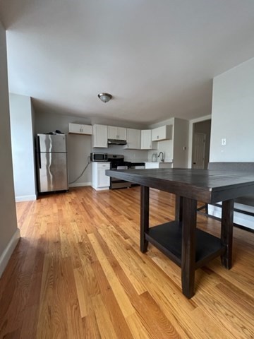 67 Marion St, Boston, Massachusetts, 2 Bedrooms Bedrooms, 4 Rooms Rooms,1 BathroomBathrooms,Residential Lease,For Rent,Marion St,73379478