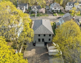 137-139 Crafts Street, Newton, Massachusetts, 6 Bedrooms Bedrooms, 14 Rooms Rooms,5 BathroomsBathrooms,Residential Income,For Sale,Crafts Street,73379530