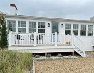 229 Northern Blvd, Newburyport, Massachusetts, 3 Bedrooms Bedrooms, 4 Rooms Rooms,1 BathroomBathrooms,Residential Lease,For Rent,Northern Blvd,73379551