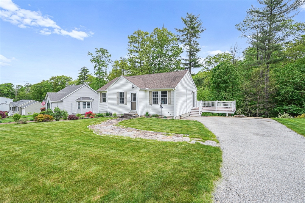 50 Maggie Ln, Southbridge, Massachusetts, 4 Bedrooms Bedrooms, 6 Rooms Rooms,2 BathroomsBathrooms,Residential,For Sale,Maggie Ln,73379573