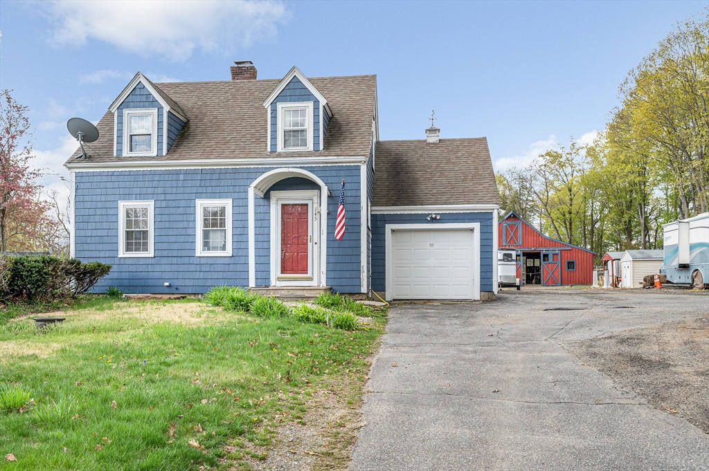 145 Lexington Rd, Billerica, Massachusetts, 3 Bedrooms Bedrooms, 7 Rooms Rooms,1.5 BathroomsBathrooms,Residential,For Sale,Lexington Rd,73379584