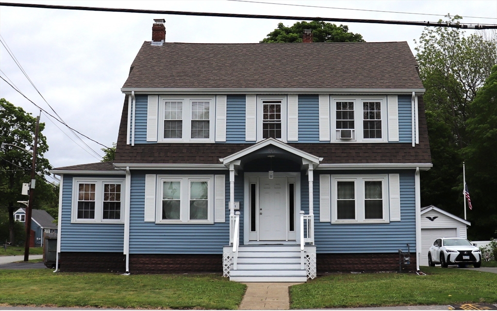 145 Tremont St, Taunton, Massachusetts, 3 Bedrooms Bedrooms, 7 Rooms Rooms,1 BathroomBathrooms,Residential,For Sale,Tremont St,73379595