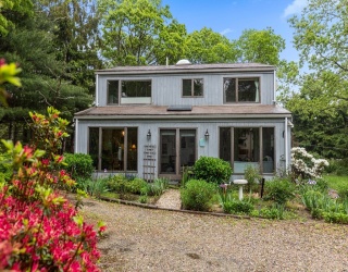 621 Locustfield Rd, Falmouth, Massachusetts, 3 Bedrooms Bedrooms, 4 Rooms Rooms,1.5 BathroomsBathrooms,Residential,For Sale,Locustfield Rd,73379712