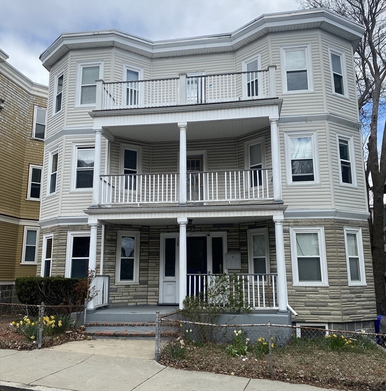 128 King St, Boston, Massachusetts, 3 Bedrooms Bedrooms, 7 Rooms Rooms,1 BathroomBathrooms,Residential Lease,For Rent,King St,73379742