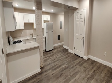 32 Hartwell, Boston, Massachusetts, 3 Bedrooms Bedrooms, 6 Rooms Rooms,1.5 BathroomsBathrooms,Residential Lease,For Rent,Hartwell,73379789