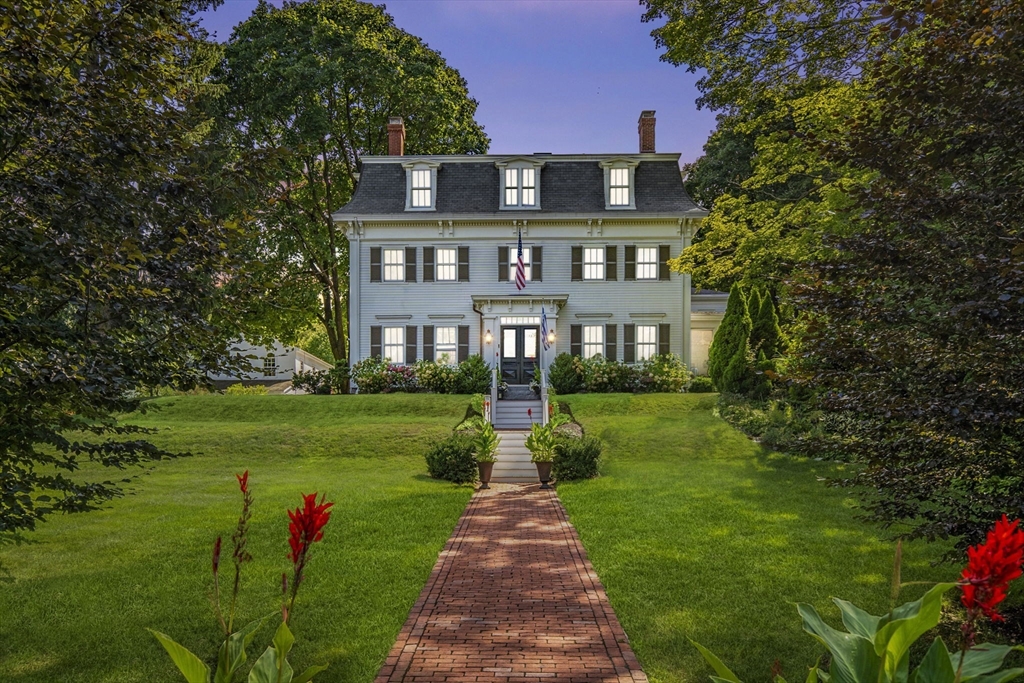 51 High St, Newburyport, Massachusetts, 7 Bedrooms Bedrooms, 22 Rooms Rooms,9 BathroomsBathrooms,Residential,For Sale,High St,73372319
