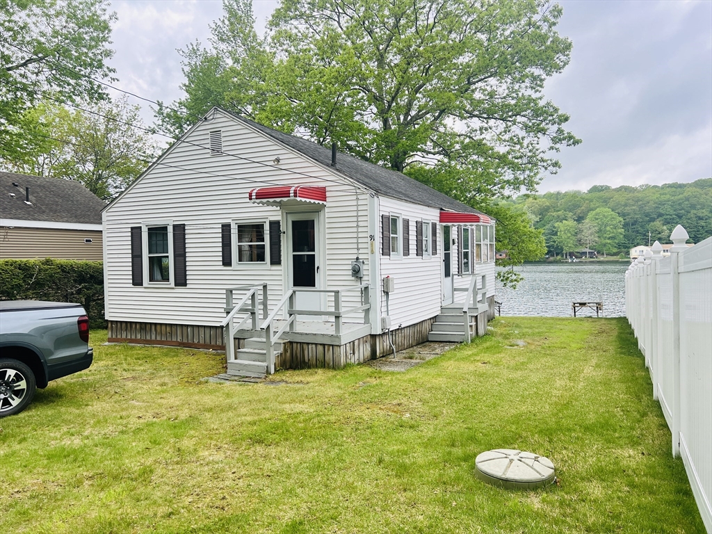 91 Shore Rd, Sturbridge, Massachusetts, 2 Bedrooms Bedrooms, 4 Rooms Rooms,1 BathroomBathrooms,Residential,For Sale,Shore Rd,73379355