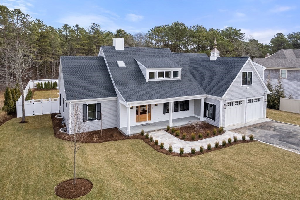 10 Dawson Way, Falmouth, Massachusetts, 4 Bedrooms Bedrooms, 12 Rooms Rooms,5.5 BathroomsBathrooms,Residential,For Sale,Dawson Way,73379542