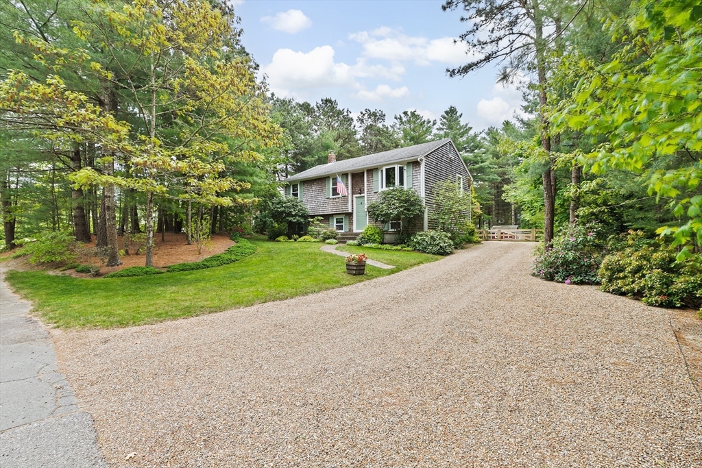 5 Oaken Bucket Ln, Plymouth, Massachusetts, 2 Bedrooms Bedrooms, 6 Rooms Rooms,1 BathroomBathrooms,Residential,For Sale,Oaken Bucket Ln,73379677