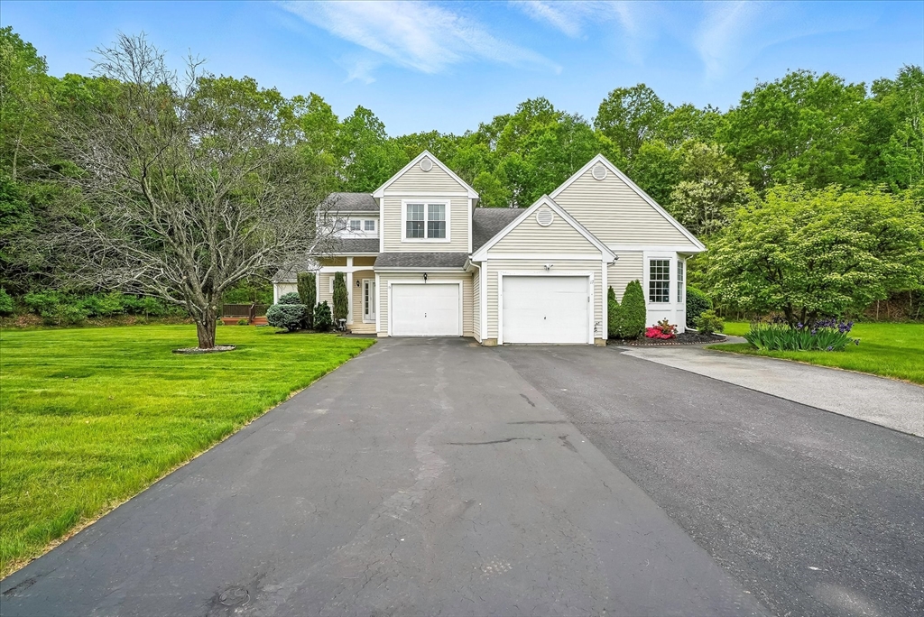 15 Eagle Dr, Shrewsbury, Massachusetts, 4 Bedrooms Bedrooms, 8 Rooms Rooms,3.5 BathroomsBathrooms,Residential,For Sale,Eagle Dr,73378284