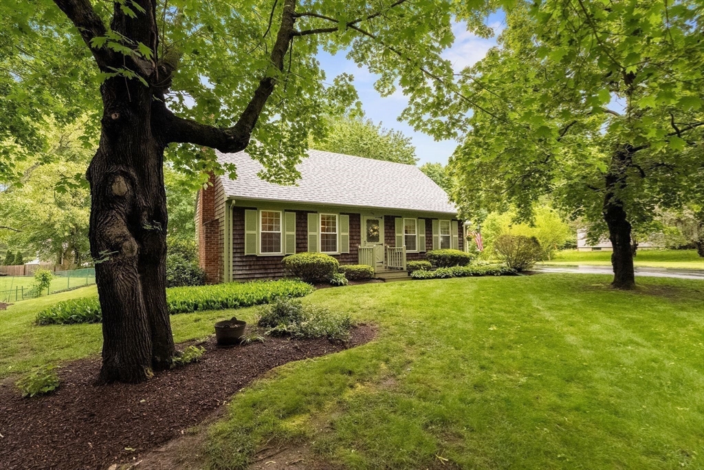 445 W Pond Street, Bridgewater, Massachusetts, 4 Bedrooms Bedrooms, 7 Rooms Rooms,2 BathroomsBathrooms,Residential,For Sale,W Pond Street,73380070