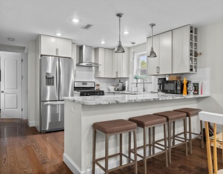 22 Otis Street, Somerville, Massachusetts, 3 Bedrooms Bedrooms, 6 Rooms Rooms,2 BathroomsBathrooms,Residential Lease,For Rent,Otis Street,73380196