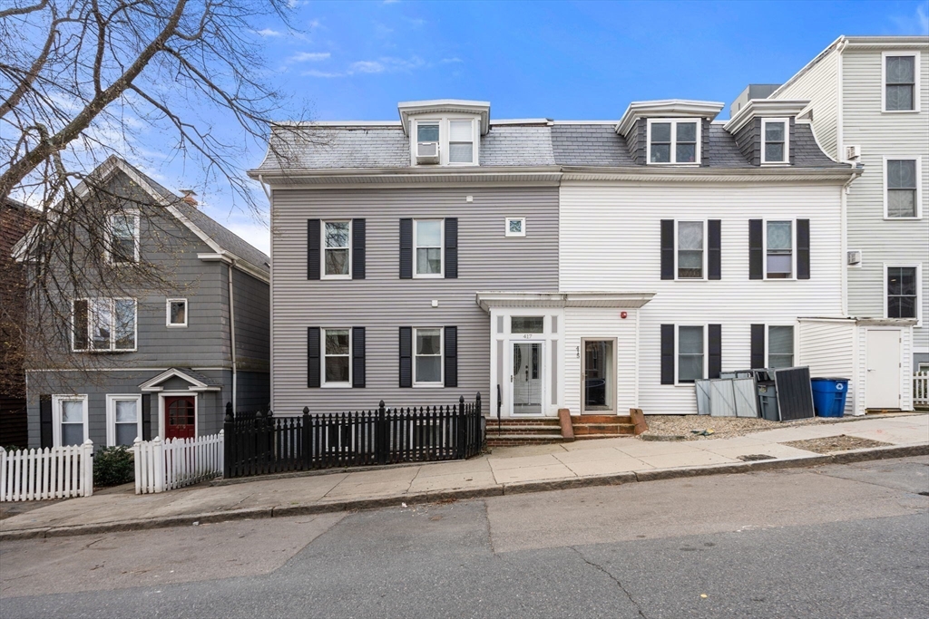 417 E 7th St, Boston, Massachusetts, 3 Bedrooms Bedrooms, 5 Rooms Rooms,2 BathroomsBathrooms,Residential Lease,For Rent,E 7th St,73380193
