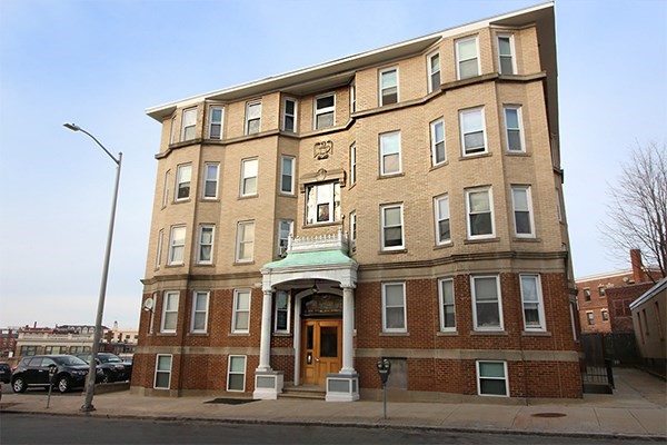 257 Washington St, Salem, Massachusetts, 1 Bedroom Bedrooms, 3 Rooms Rooms,1 BathroomBathrooms,Residential Lease,For Rent,Washington St,73380453