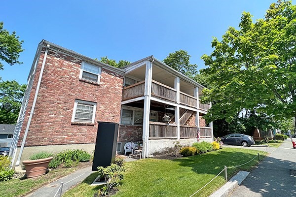 40 Stone St, Beverly, Massachusetts, 2 Bedrooms Bedrooms, 4 Rooms Rooms,1 BathroomBathrooms,Residential Lease,For Rent,Stone St,73380458