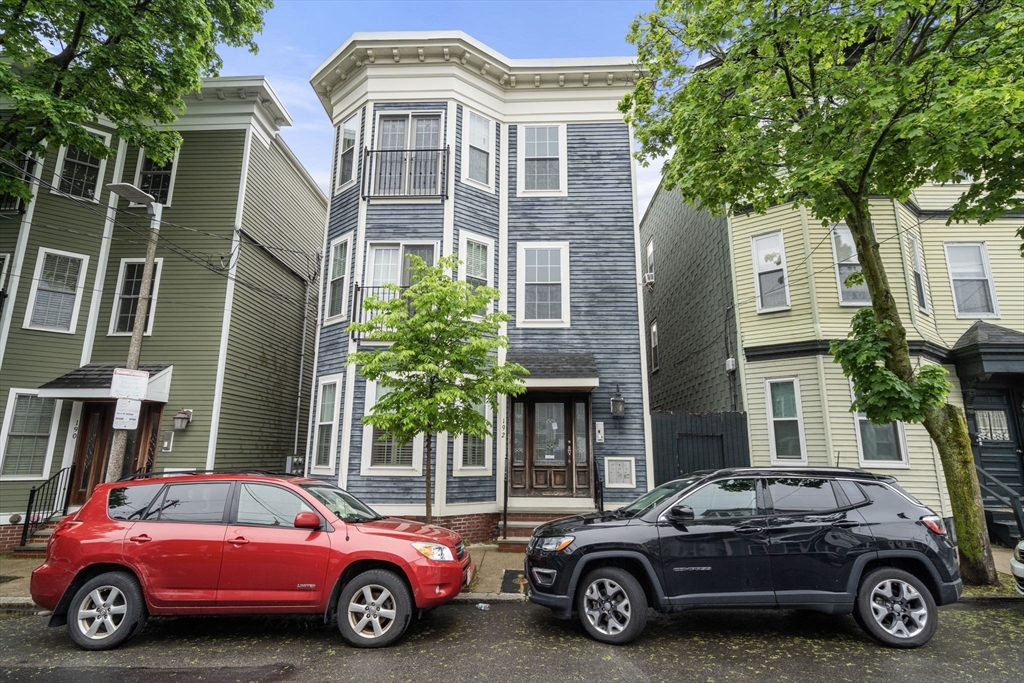 192 W 6th Street, Boston, Massachusetts, 2 Bedrooms Bedrooms, 4 Rooms Rooms,2 BathroomsBathrooms,Residential,For Sale,W 6th Street,73380730