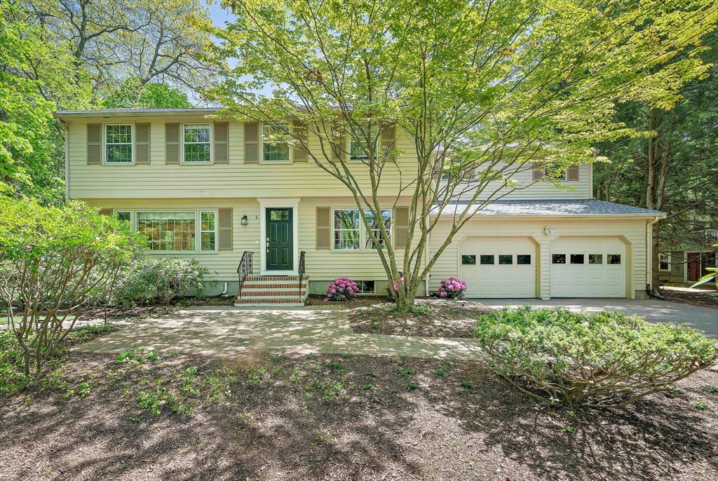 6 Garfield St, Lexington, Massachusetts, 6 Bedrooms Bedrooms, 11 Rooms Rooms,3.5 BathroomsBathrooms,Residential,For Sale,Garfield St,73380738