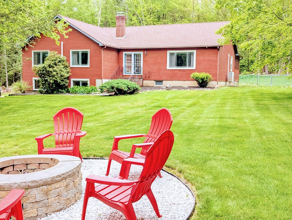 140 Pond Brook Road, Huntington, Massachusetts, 3 Bedrooms Bedrooms, 7 Rooms Rooms,2.5 BathroomsBathrooms,Residential,For Sale,Pond Brook Road,73380740