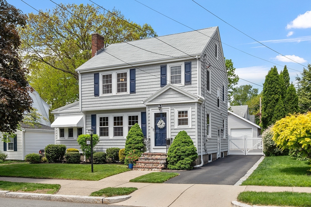 14 Glendale Ave, Melrose, Massachusetts, 3 Bedrooms Bedrooms, 9 Rooms Rooms,1.5 BathroomsBathrooms,Residential,For Sale,Glendale Ave,73378841