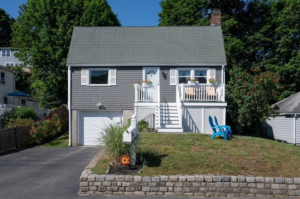 29 Wituwamat Rd, Weymouth, Massachusetts, 4 Bedrooms Bedrooms, 8 Rooms Rooms,3 BathroomsBathrooms,Residential,For Sale,Wituwamat Rd,73380781