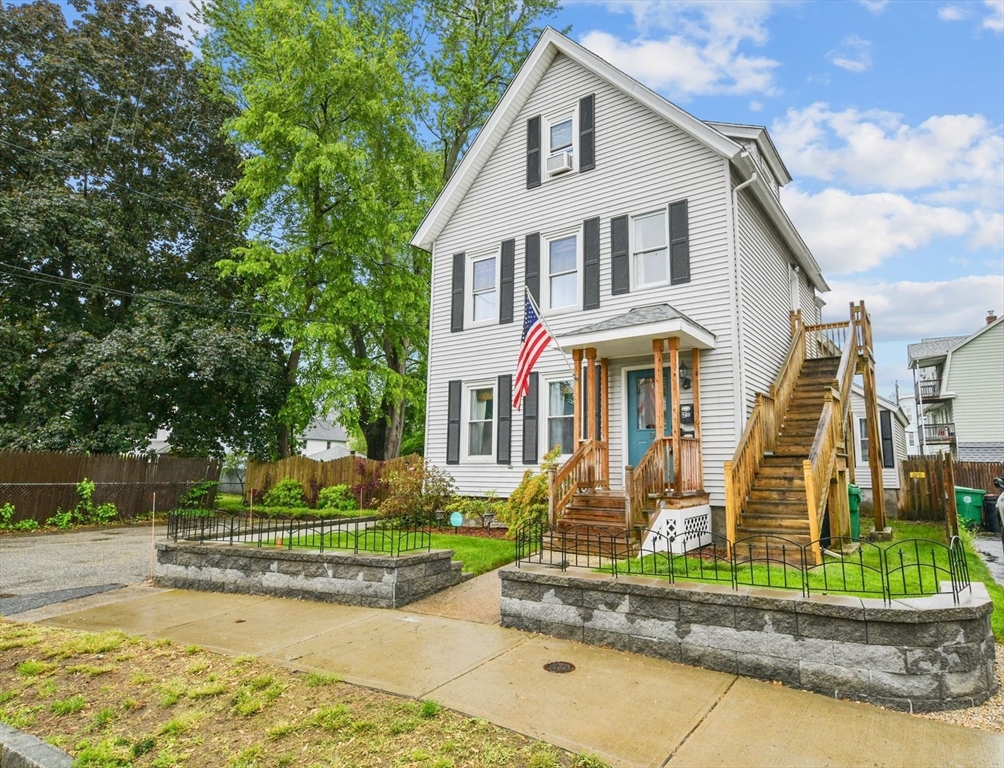 52 Harvard St, Chicopee, Massachusetts, 6 Bedrooms Bedrooms, 11 Rooms Rooms,2 BathroomsBathrooms,Residential Income,For Sale,Harvard St,73380756