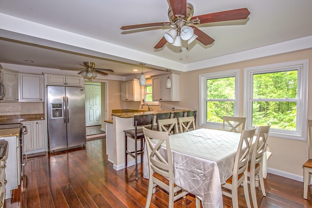 407 Monson Rd, Wilbraham, Massachusetts, 3 Bedrooms Bedrooms, 5 Rooms Rooms,2 BathroomsBathrooms,Residential,For Sale,Monson Rd,73380611