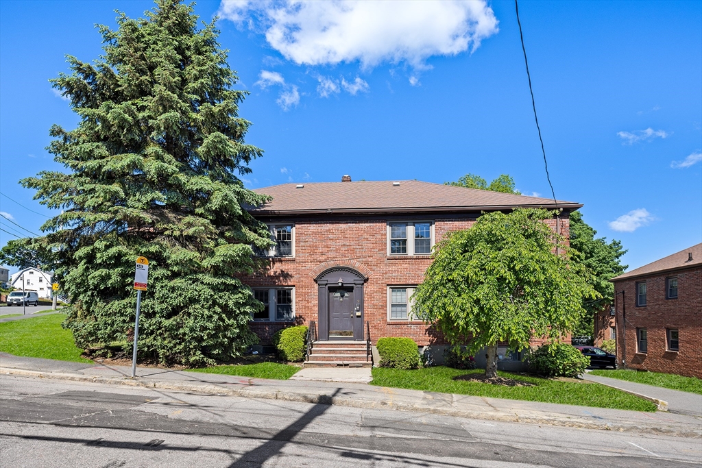 9 Common St, Quincy, Massachusetts, 2 Bedrooms Bedrooms, 4 Rooms Rooms,1 BathroomBathrooms,Residential,For Sale,Common St,73380870