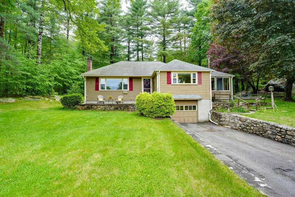 339 South Street, Holliston, Massachusetts, 4 Bedrooms Bedrooms, 8 Rooms Rooms,2 BathroomsBathrooms,Residential,For Sale,South Street,73380960