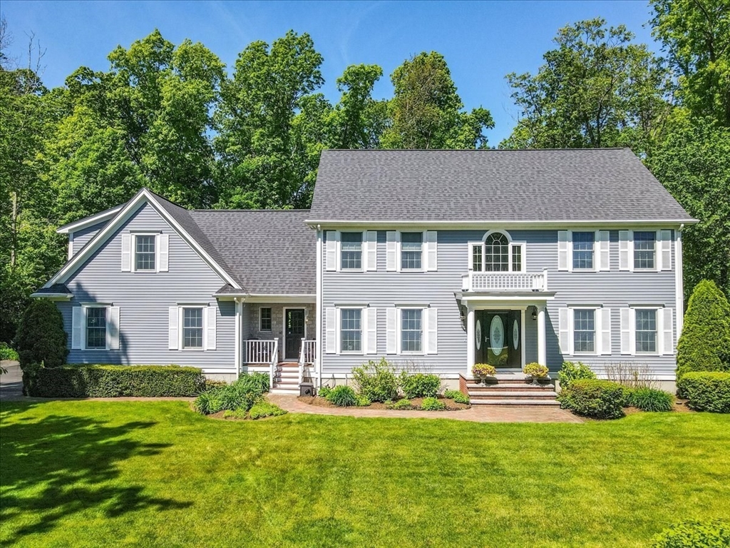 22 Dover Dr, Walpole, Massachusetts, 4 Bedrooms Bedrooms, 11 Rooms Rooms,2.5 BathroomsBathrooms,Residential,For Sale,Dover Dr,73381024