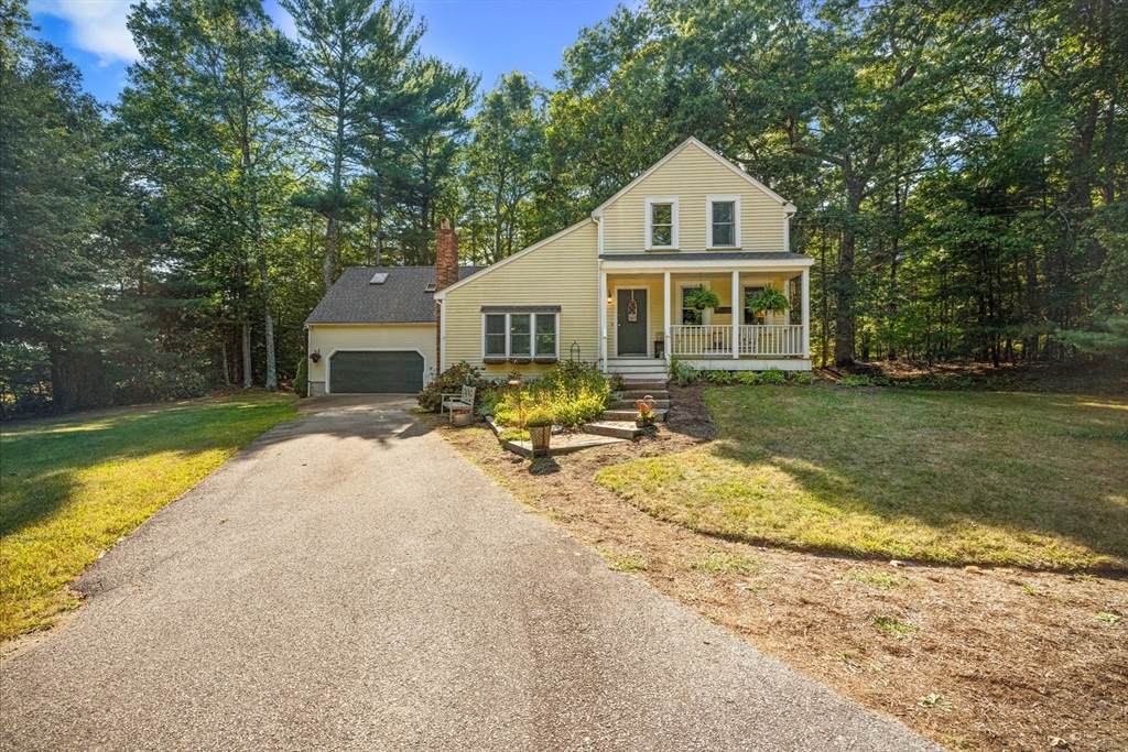 80 Pine St, Duxbury, Massachusetts, 4 Bedrooms Bedrooms, 8 Rooms Rooms,3 BathroomsBathrooms,Residential,For Sale,Pine St,73381043