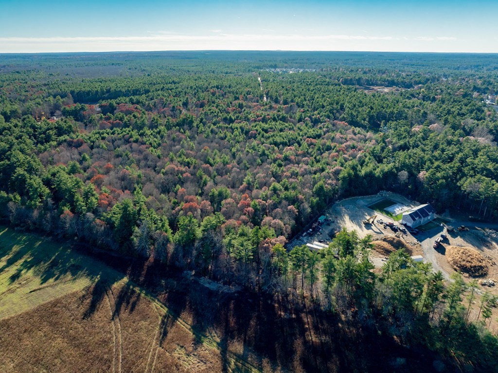 Lot A Thompson, Middleboro, Massachusetts, ,Land,For Sale,Thompson,73381101