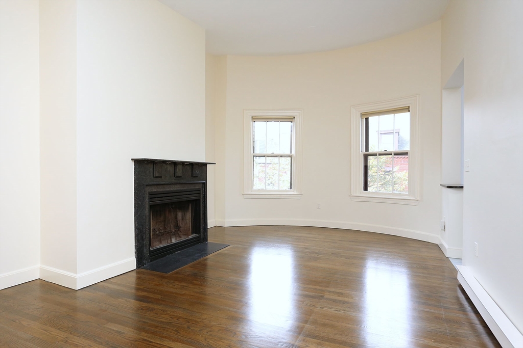 25 Hanson Street, Boston, Massachusetts, 1 Bedroom Bedrooms, 3 Rooms Rooms,1 BathroomBathrooms,Residential Lease,For Rent,Hanson Street,73381125