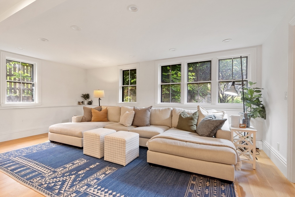 23 Centre Ave, Belmont, Massachusetts, 7 Bedrooms Bedrooms, 17 Rooms Rooms,4.5 BathroomsBathrooms,Residential,For Sale,Centre Ave,73381529