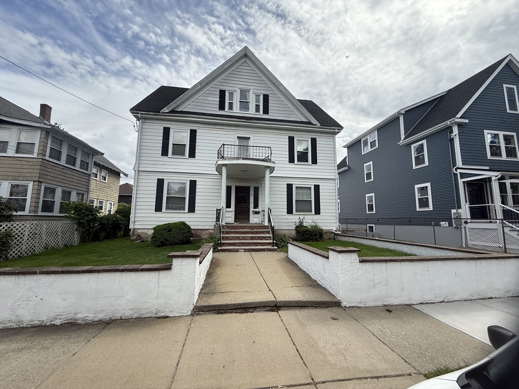 75 Magoun, Medford, Massachusetts, 4 Bedrooms Bedrooms, 9 Rooms Rooms,1.5 BathroomsBathrooms,Residential Lease,For Rent,Magoun,73381707