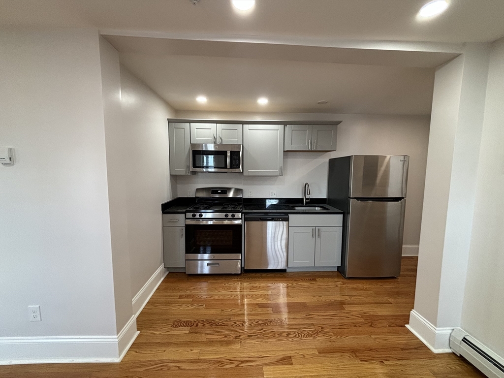 12 Bickford Road, Malden, Massachusetts, 1 Bedroom Bedrooms, 3 Rooms Rooms,1 BathroomBathrooms,Residential Lease,For Rent,Bickford Road,73381741