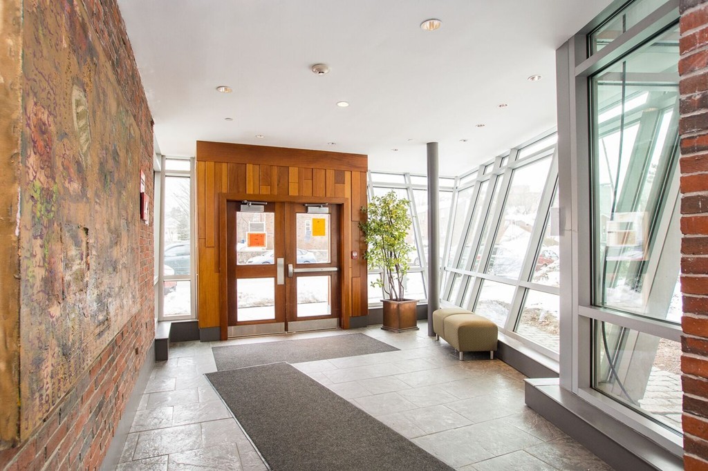 99 Chestnut Hill Ave., Boston, Massachusetts, 2 Bedrooms Bedrooms, 4 Rooms Rooms,2 BathroomsBathrooms,Residential Lease,For Rent,Chestnut Hill Ave.,73381759