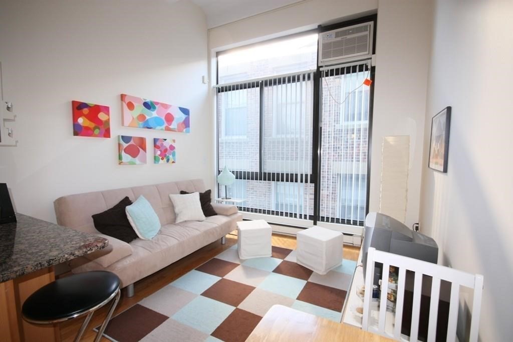 12 Stoneholm St, Boston, Massachusetts, 1 Bedroom Bedrooms, 4 Rooms Rooms,1 BathroomBathrooms,Residential Lease,For Rent,Stoneholm St,73381836